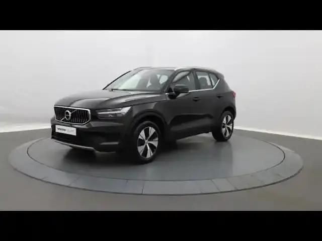 Noir Utilisé 2021 Volvo XC40 Business Edition SUV | 31 990 € (Prix juste) - Image 1/4