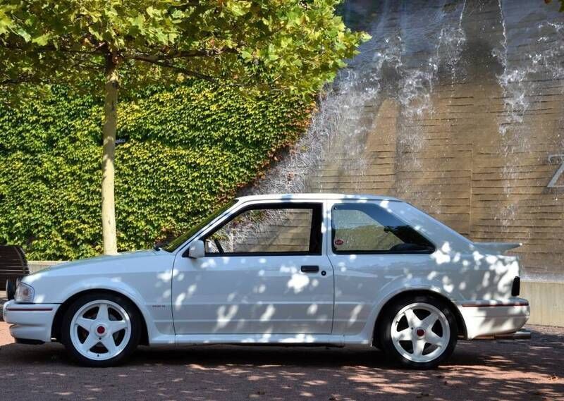 Occasion Ford Escort RS 132 ch (97 kW) 1988 Blanc Berline