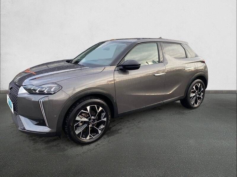 Gris Utilisé 2023 DS Automobiles DS3 Crossback E-Tense Rivoli SUV | 32 990 € - Image 1/3
