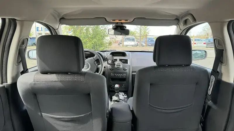 Utilisé 2007 Renault Mégane II Authentique Berline | 2 400 € - Image 1/4