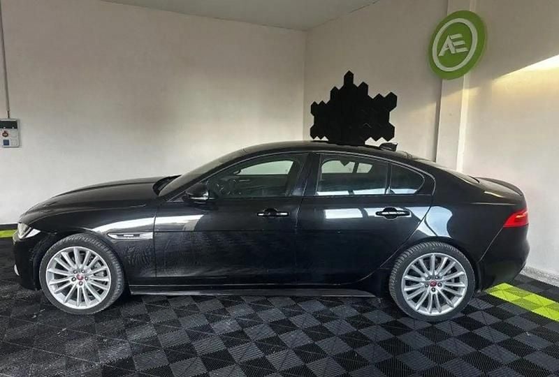 Occasion Jaguar XE R-Sport 181 ch (133 kW) 2017 Noir Berline