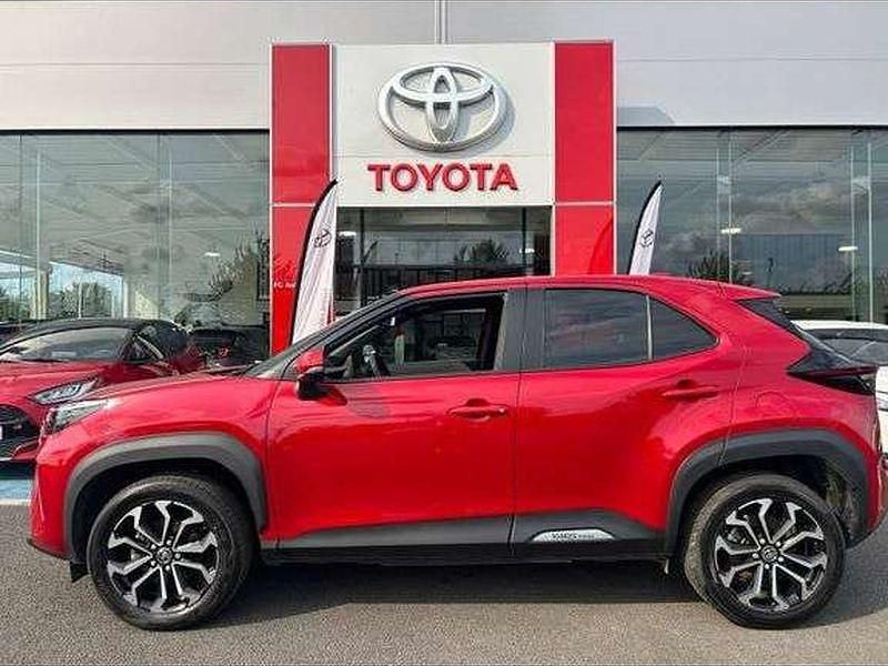 Utilisé 2022 Toyota Yaris Hybrid Design | 21 995 € (Prix juste) - Image 1/1