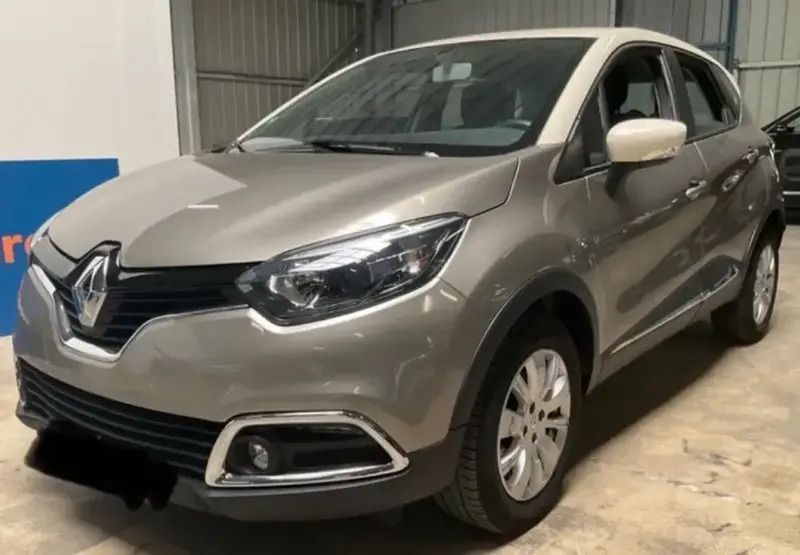 Beige Utilisé 2015 Renault Captur Zen SUV | 10 900 € (Prix juste) - Image 1/4