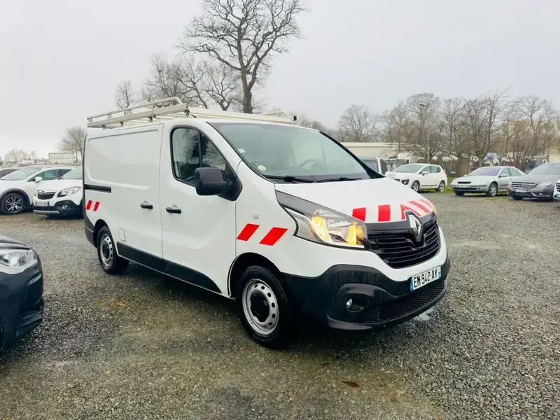 Occasion Renault Trafic 95 ch (69 kW) 2017 Blanc Monospace