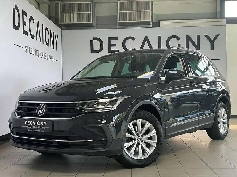 Gris Utilisé 2023 VW Tiguan Life SUV | 27 495 € (Bon prix) - Image 1/4