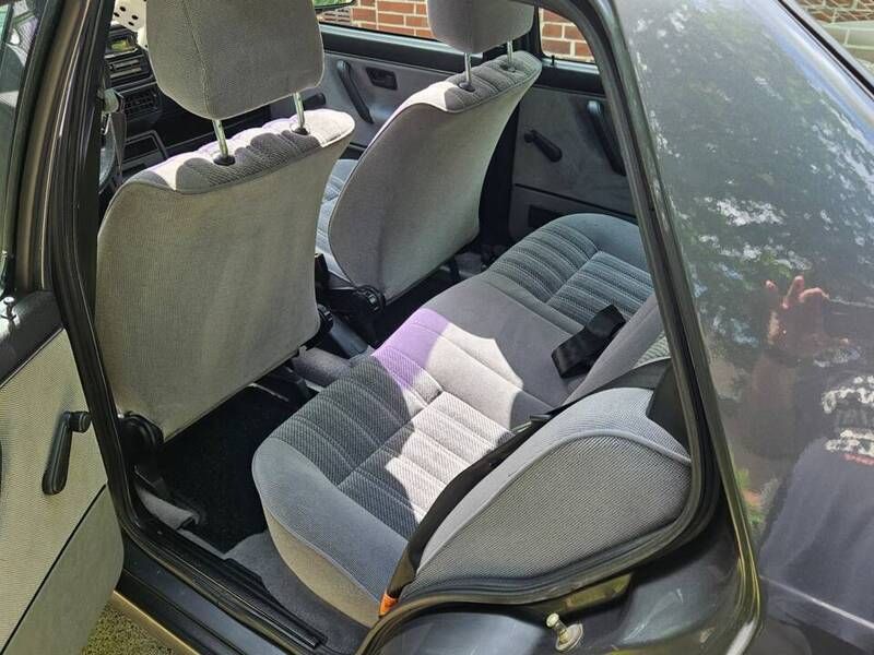 Occasion VW Jetta 69 ch (50 kW) 1991 Gris Berline