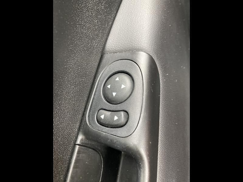 Image 2/4