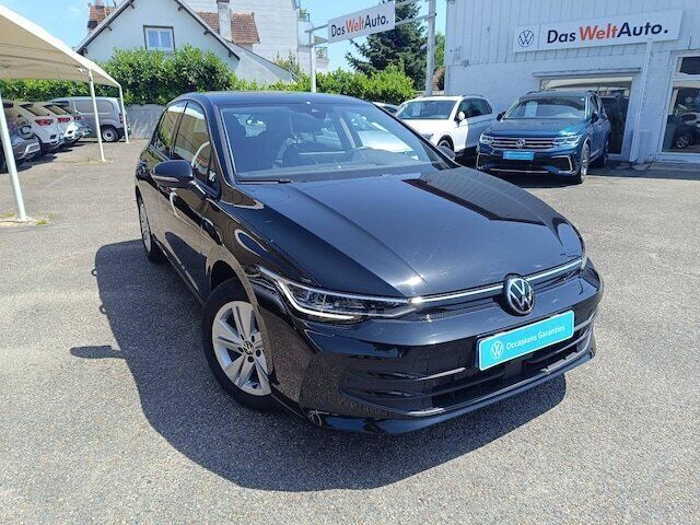 Utilisé 2024 VW Golf VIII Life | 28 900 € (Prix juste) - Image 1/3