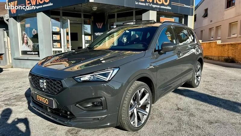 Gris Utilisé 2024 Seat Tarraco FR SUV | 39 990 € - Image 1/4