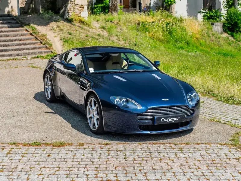 Bleu Utilisé 2007 Aston Martin V8 Vantage Coupé | 71 000 € (Prix juste) - Image 1/4