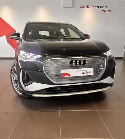 Noir mythic métallisé Occasion 2025 Audi Q4 e-tron S-Line SUV | 66 990 € - Image 1/4