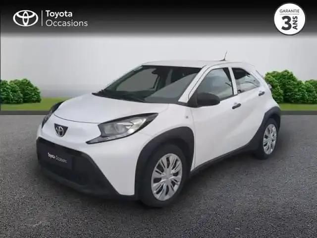 Blanc Utilisé 2023 Toyota Aygo X Business Edition SUV | 13 690 € - Image 1/4