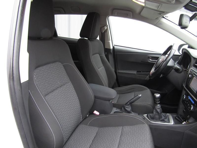 Occasion Toyota Auris Touring Sports 124 ch (91 kW) 2015 Break