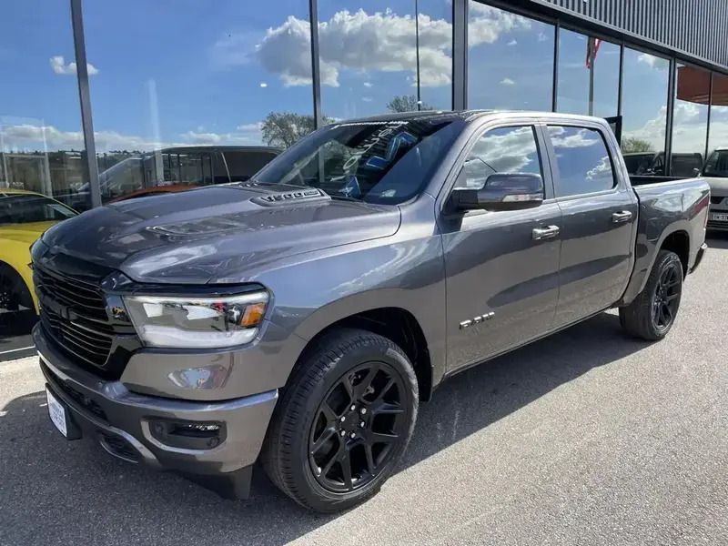 Gris Utilisé 2022 Dodge Ram Pick-up | 96 900 € - Image 1/4