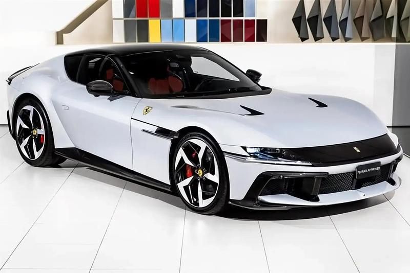 Blanc Occasion 2025 Ferrari 12 Cilindri Coupé | 629 990 € - Image 1/4