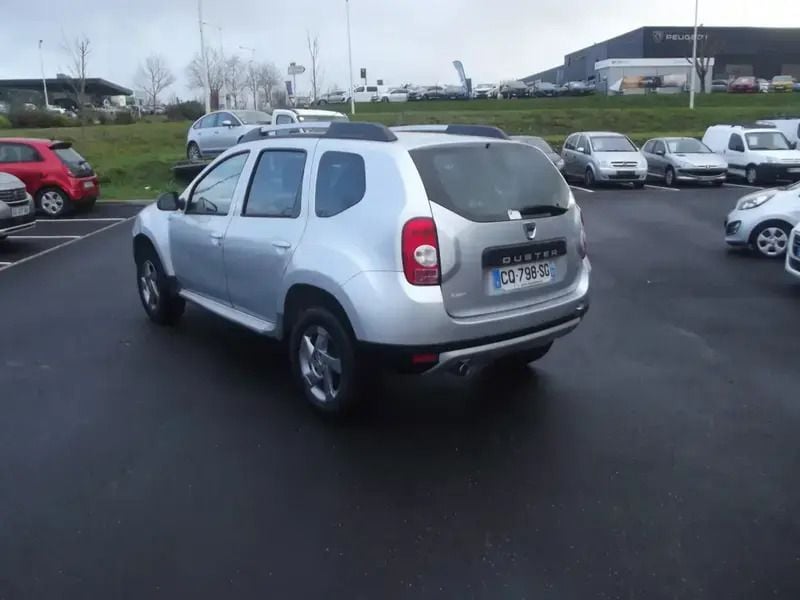 Image 2/4