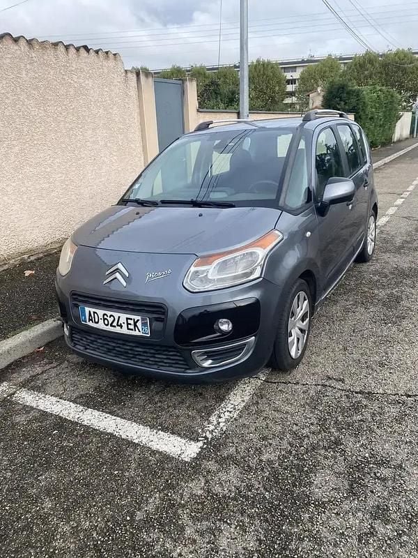 Utilisé 2009 Citroën C3 Picasso Comfort Monospace | 1 900 € (Prix juste) - Image 1/4