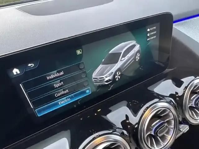 Occasion Mercedes GLA250 Progressive 2022 Bleu denim métallisé SUV