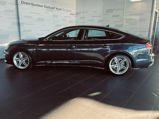 Occasion Audi A5 Sportback Design 150 ch (110 kW) 2022 Gris manhattan métallisé Citadine