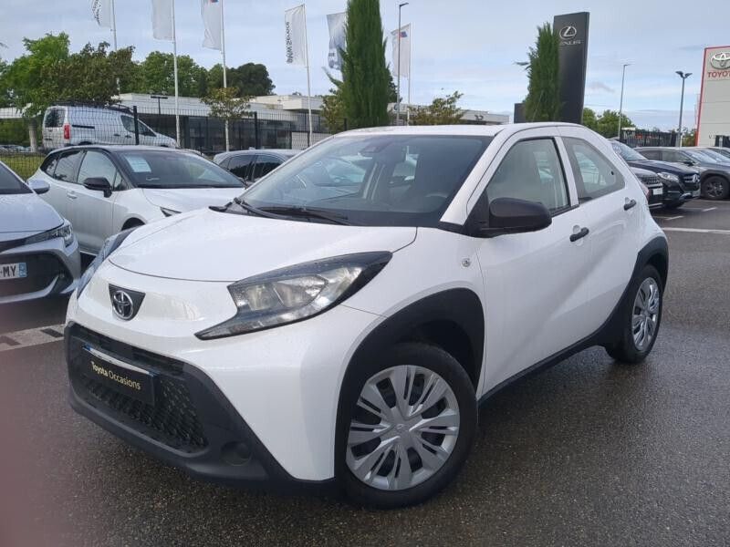 Blanc Utilisé 2023 Toyota Aygo Business Edition Citadine | 13 990 € (Prix juste) - Image 1/4