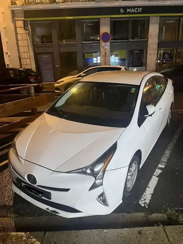 Utilisé 2017 Toyota Prius Business Edition Citadine | 8 000 € - Image 1/4