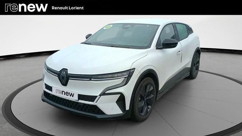 Blanc Occasion 2024 Renault Megane E-Tech Evolution Berline | 23 900 € (Prix juste) - Image 1/4