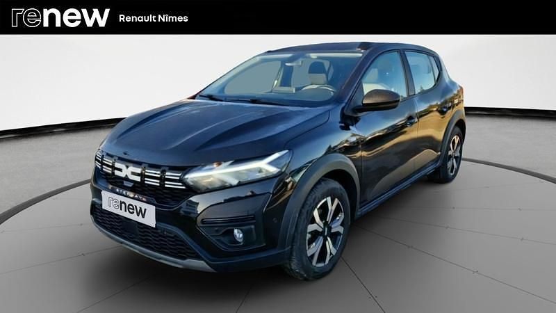 Noir Utilisé 2024 Dacia Sandero Expression Citadine | 16 499 € (Prix juste) - Image 1/4