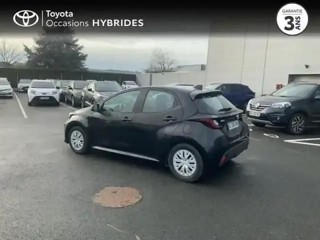 Occasion Toyota Yaris Hybrid Business Edition 116 ch (85 kW) 2022 Noir intense (m) Berline