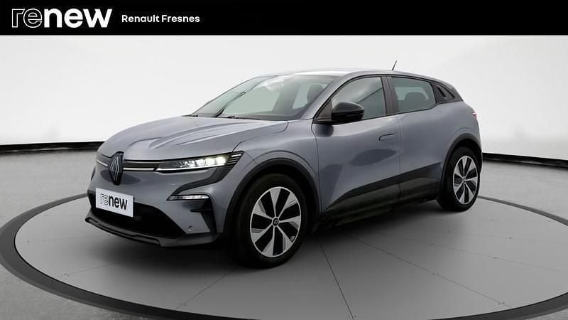 Gris Utilisé 2023 Renault Mégane Evolution Berline | 24 980 € (Prix juste) - Image 1/4