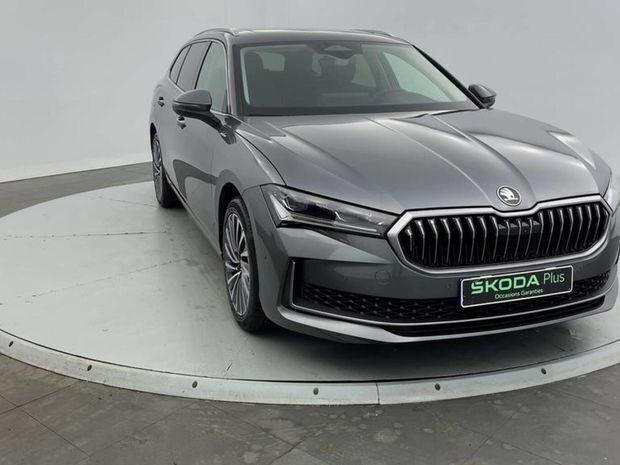 Gris Utilisé 2024 Skoda Superb LAURIN & KLEMENT | 41 650 € (Prix assez cher) - Image 1/4