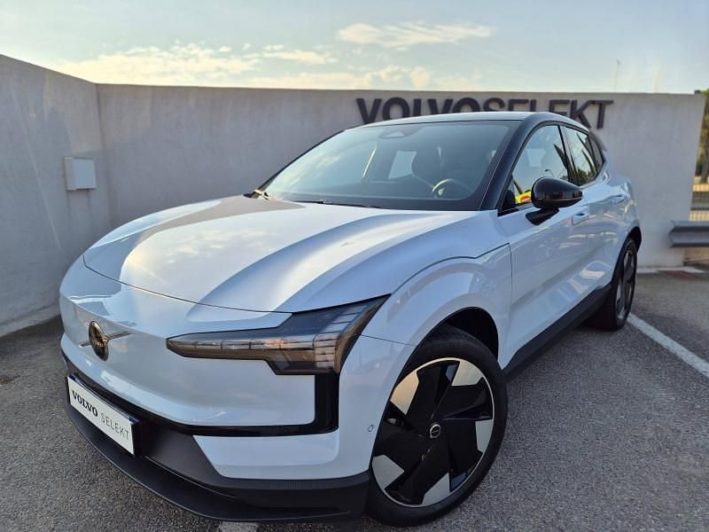 Utilisé 2024 Volvo EX30 Ultra SUV | 34 900 € (Prix juste) - Image 1/4