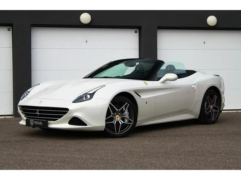 Blanc Occasion 2014 Ferrari California Cabriolet | 129 900 € - Image 1/4