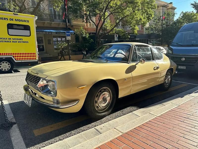 Beige Occasion 1969 Lancia Fulvia S Coupé | 33 900 € - Image 1/4