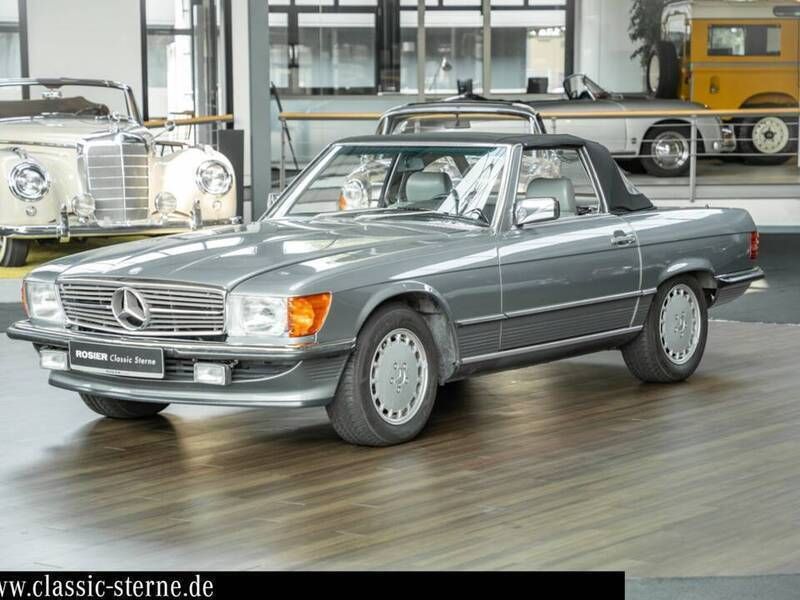 Gris Utilisé 1988 Mercedes 560 Cabriolet | 49 000 € - Image 1/4