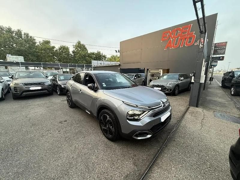 Utilisé 2020 Citroën C4 Shine Berline | 16 990 € (Prix juste) - Image 1/4