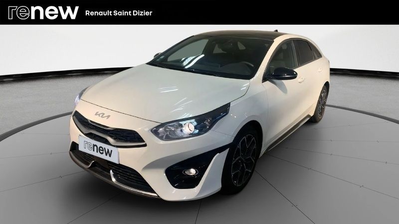 Blanc Utilisé 2023 Kia ProCeed GT-Line Citadine | 27 263 € (Prix juste) - Image 1/4