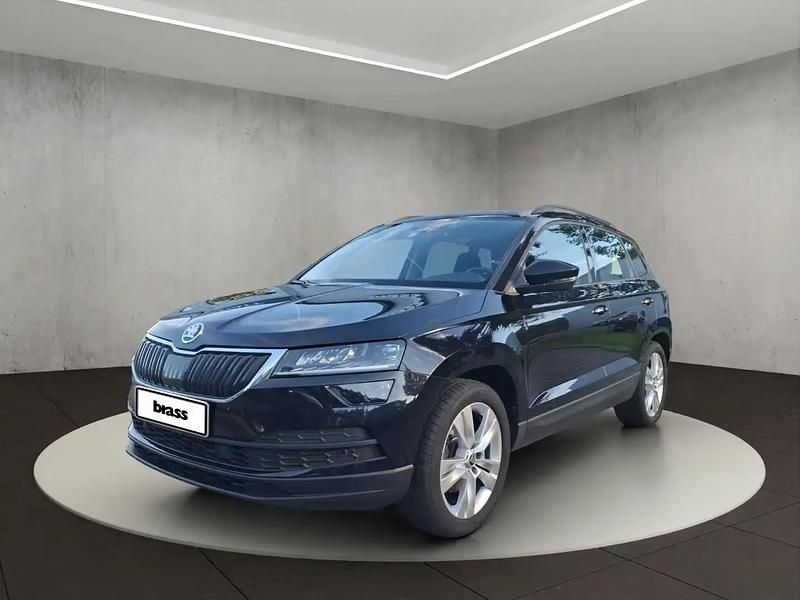 Noir Utilisé 2022 Skoda Karoq Style SUV | 25 100 € (Bon prix) - Image 1/4