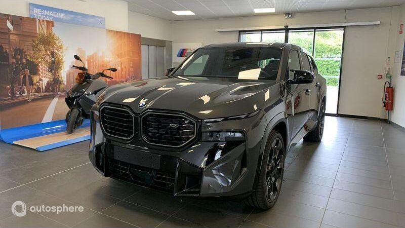 Gris Utilisé 2025 BMW XM SUV | 143 799 € - Image 1/4