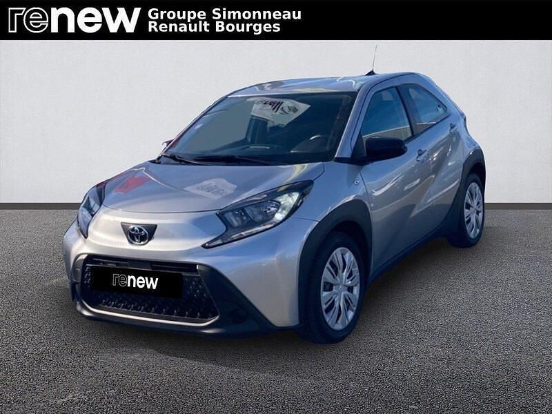 Gris Utilisé 2022 Toyota Aygo X SUV | 12 990 € - Image 1/4