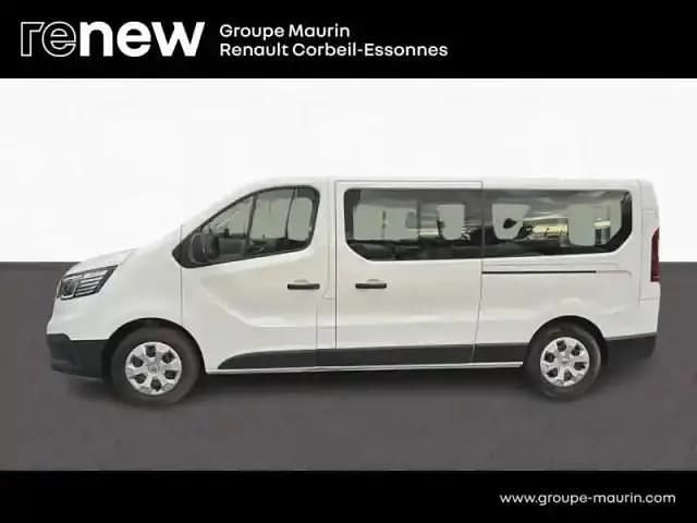 Occasion Renault Trafic Zen 150 ch (110 kW) 2023 Blanc glacier Monospace