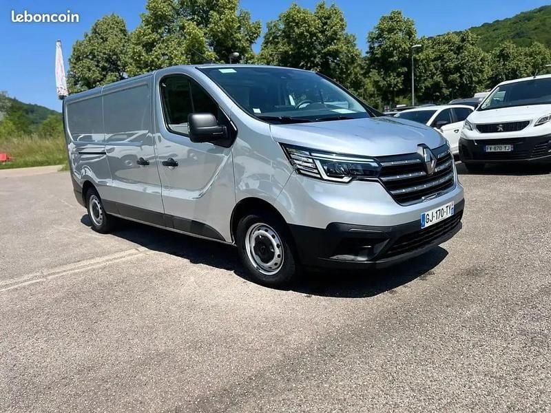 Gris Utilisé 2022 Renault Trafic Van | 23 900 € (Super prix) - Image 1/4