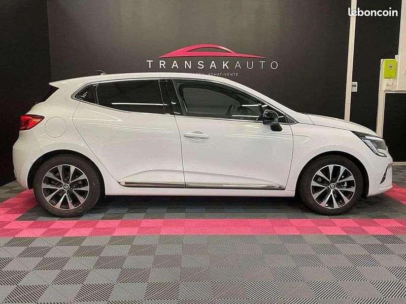 Occasion Renault Clio V Techno 145 ch (106 kW) 2023 Blanc Berline