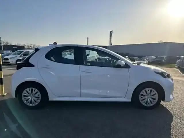 Occasion Toyota Yaris Hybrid Business Edition 94 ch (69 kW) 2023 Blanc Berline