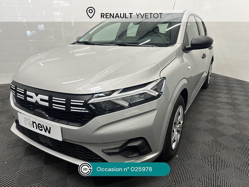 Gris Utilisé 2023 Dacia Sandero Essentiel Citadine | 12 990 € (Bon prix) - Image 1/4