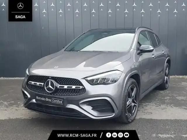 Gris foncé Utilisé 2025 Mercedes GLA250 AMG line SUV | 48 900 € - Image 1/4
