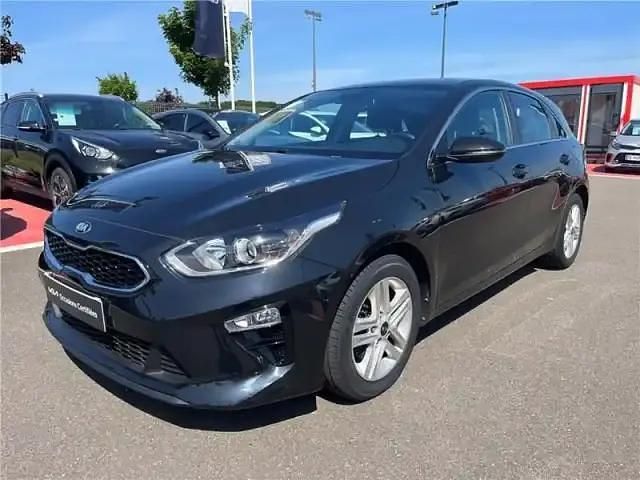 Black pearl Utilisé 2021 Kia Ceed Berline | 16 880 € (Prix juste) - Image 1/4