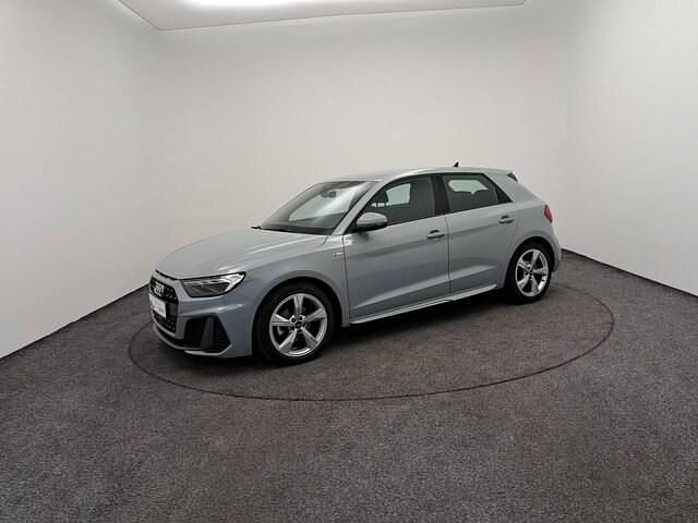 Gris flèche nacré Utilisé 2022 Audi A1 Sportback S-Line Citadine | 21 900 € (Prix juste) - Image 1/4