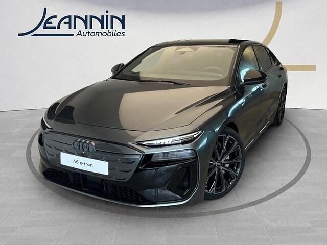 Gris daytona nacré Utilisé 2025 Audi e-tron Sportback S-Line SUV | 70 880 € - Image 1/4