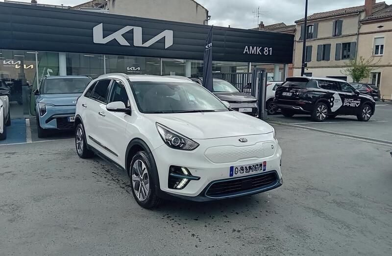 Blanc Utilisé 2022 Kia e-Niro 2 SUV | 22 990 € (Bon prix) - Image 1/3