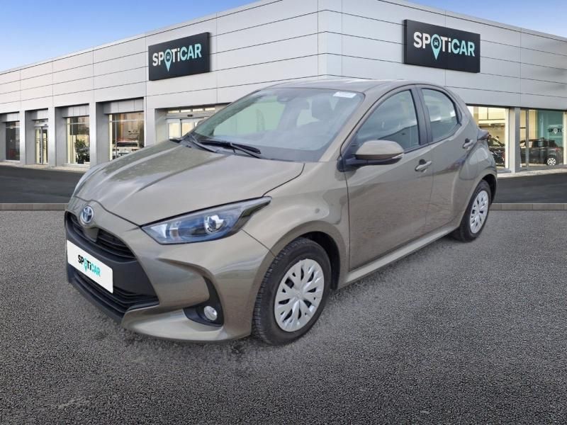 Blanc Utilisé 2023 Toyota Yaris Hybrid Business Edition Berline | 18 999 € (Prix juste) - Image 1/4